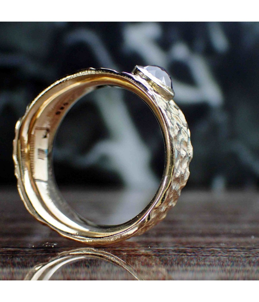 Gelbgoldener Knautschi-Ring mit Diamant-Rose